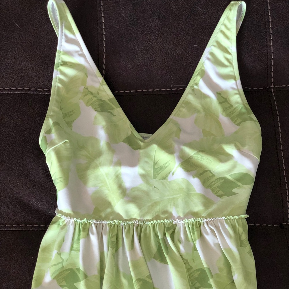 Kortni Jeane V-Neck Top